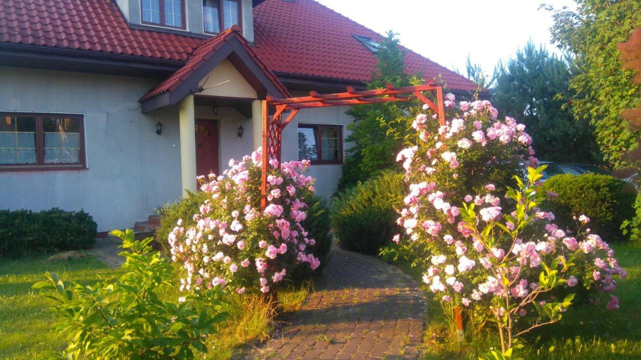Comfortable House With Garden Manki Exterior photo